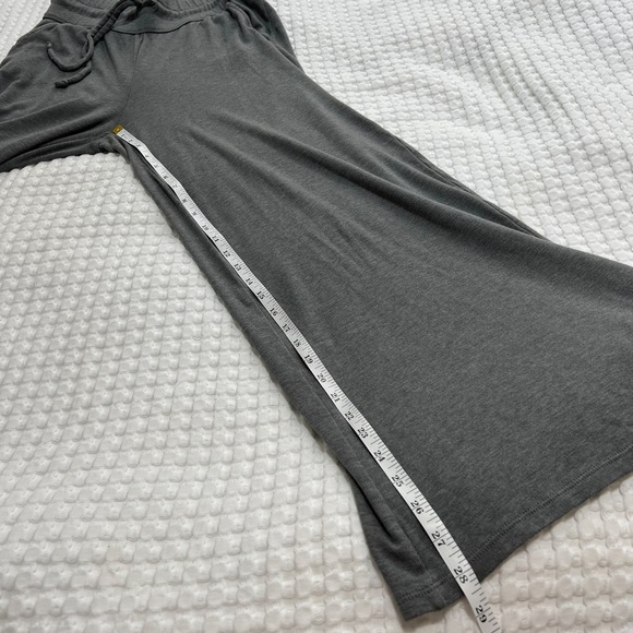 Fabletics Grey Wide Leg Heidi Loungpant with Drawstring - Picture 8 of 11